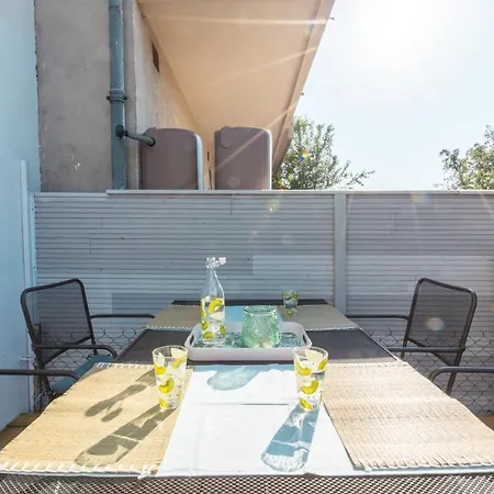 Apartment T3 Avec Terrasse & Jardin Proche De La Gare Alfred Musset